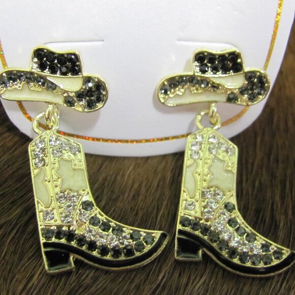 COWGIRL HATS & BOOTS EARRINGS NWT - Picture 3 of 5